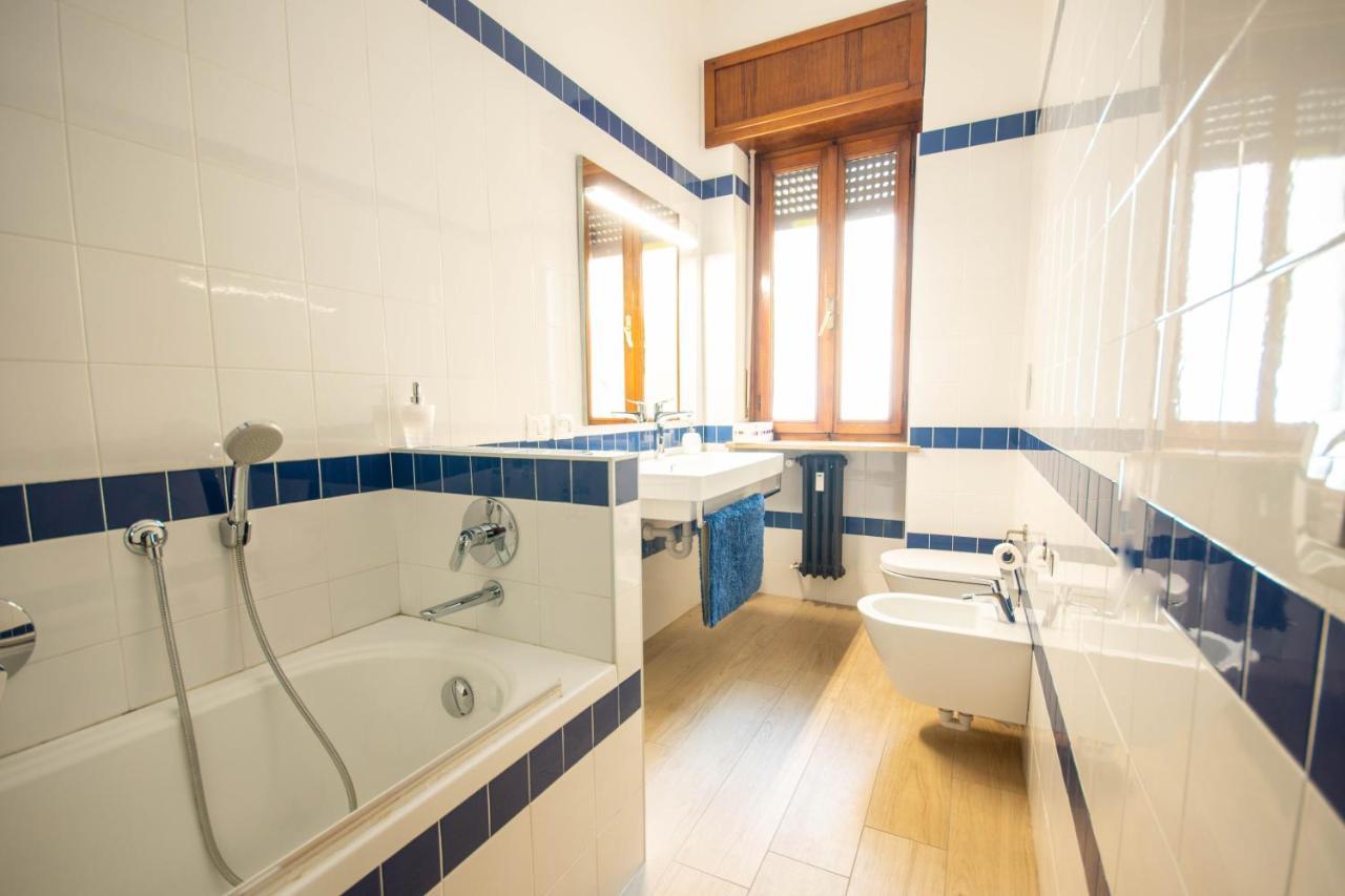 Residenza Bra Rooms เวโรนา ภายนอก รูปภาพ