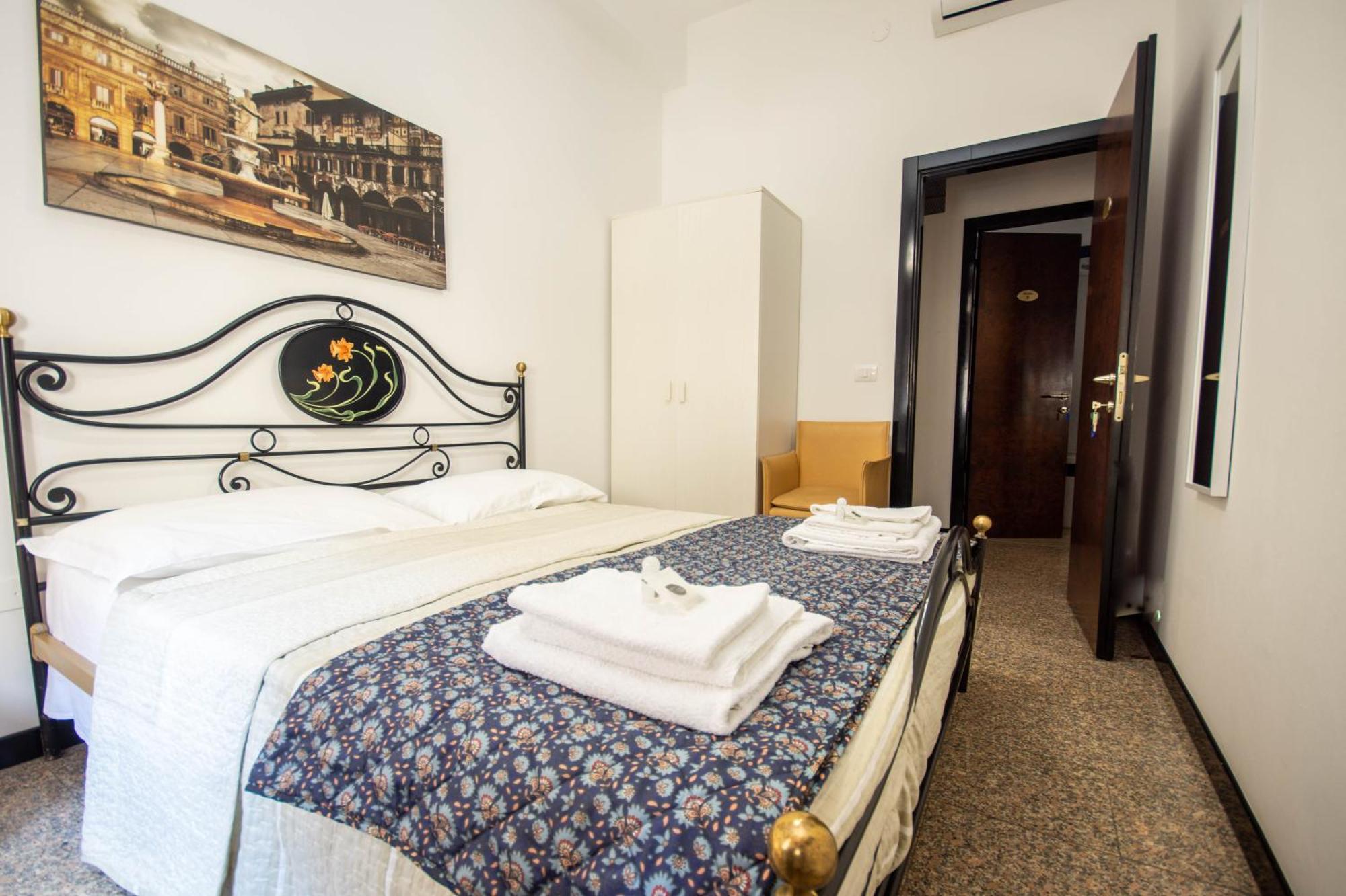 Residenza Bra Rooms เวโรนา ภายนอก รูปภาพ